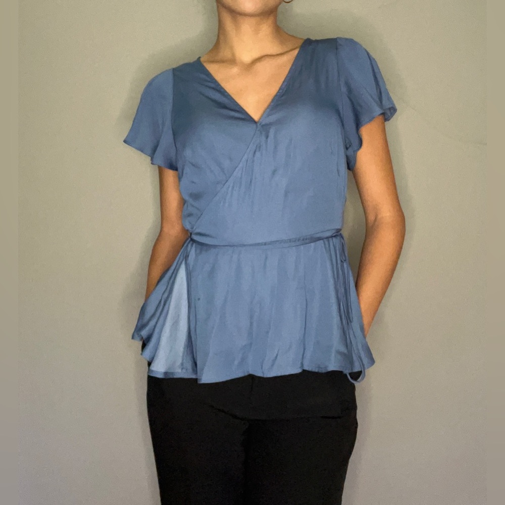 LOFT Petites Women’s Short Flutter Sleeve Wrap Tie Blouse